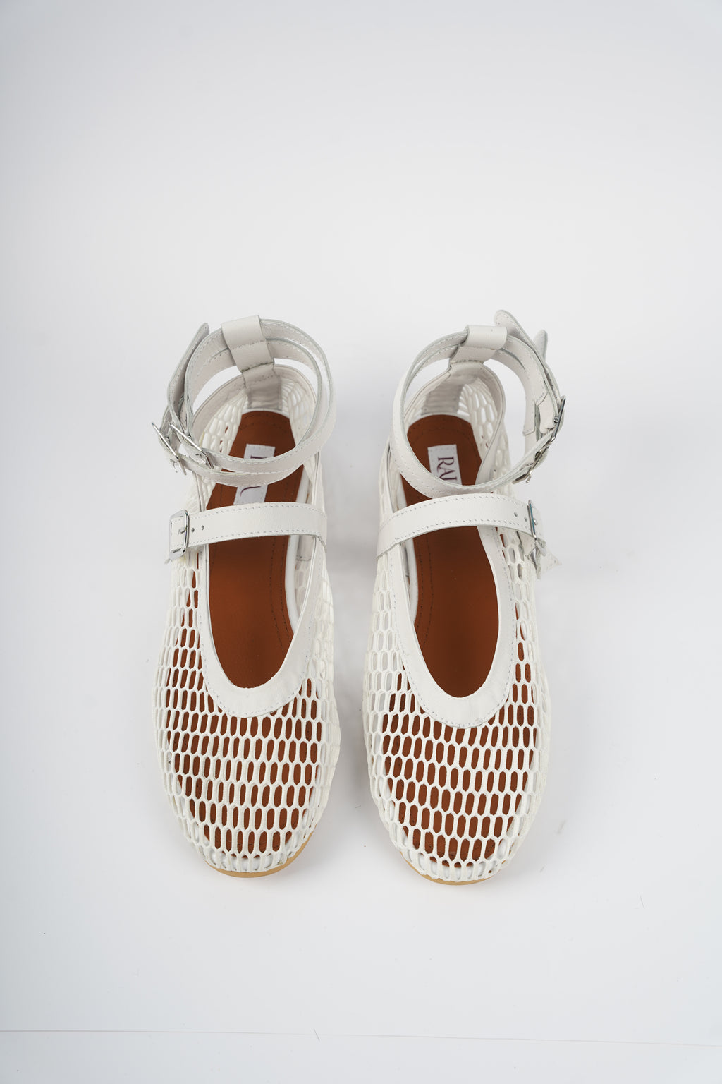 IVORY FLATS IN FISHNET