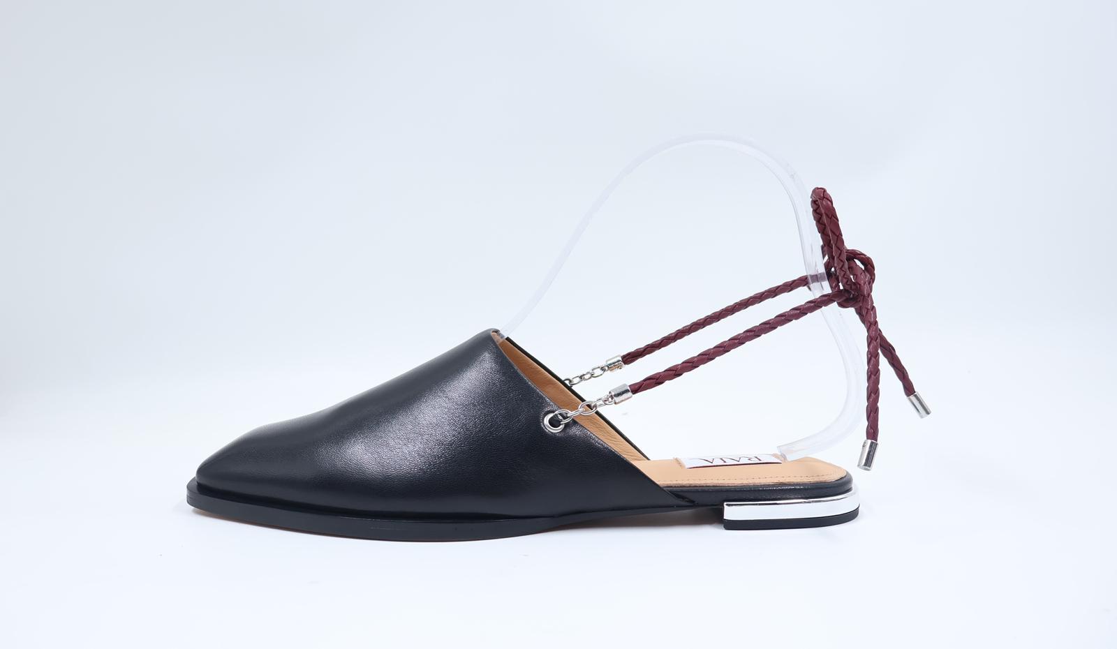 Vetra — Black Leather Lace-Back Flat